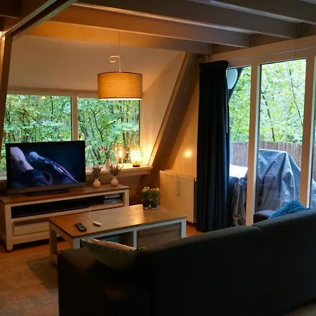 Casa Del Bosque - *