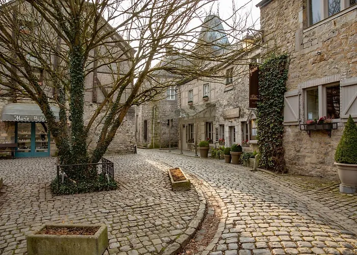 Chalet Casa Del Bosque - *